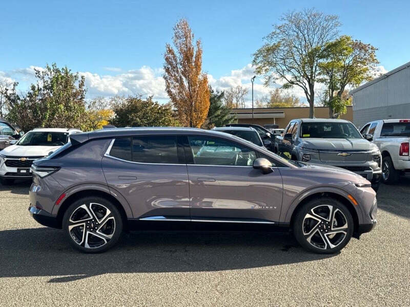 2026 Chevrolet Equinox EV LT 2