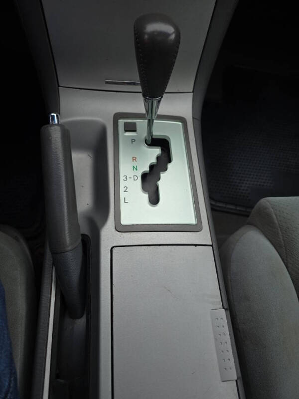 2004 Toyota Camry Solara SLE