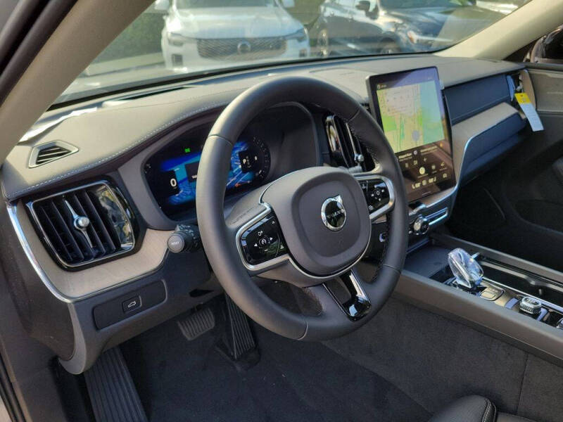 2026 Volvo XC60 B5 Ultra