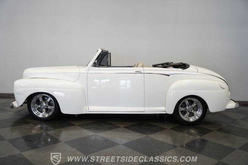 1947 Ford Deluxe