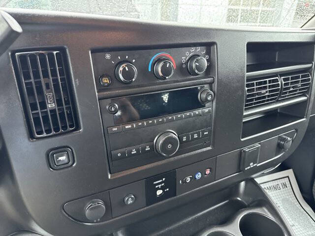 2023 Chevrolet Express 2500