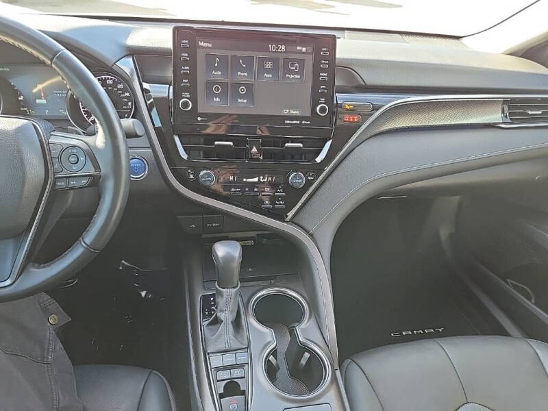 2024 Toyota Camry Hybrid XSE