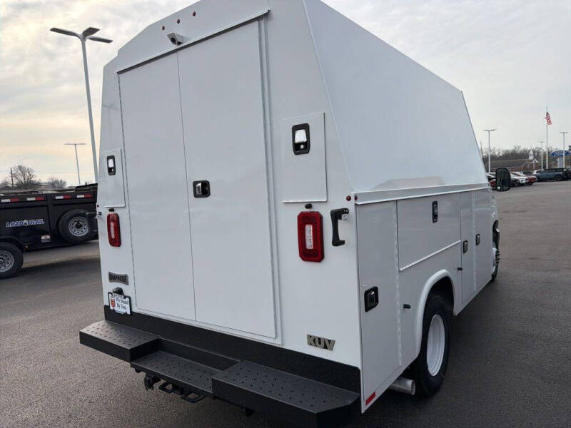 2027 Ford E-Series