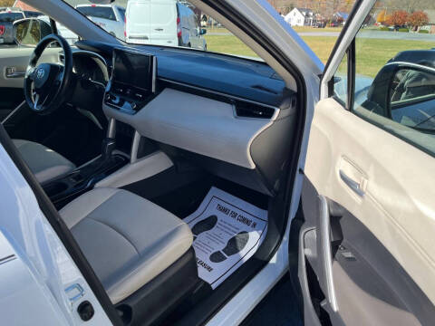 2024 Toyota Corolla Cross XLE