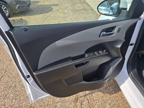 2015 Chevrolet Sonic LT Auto