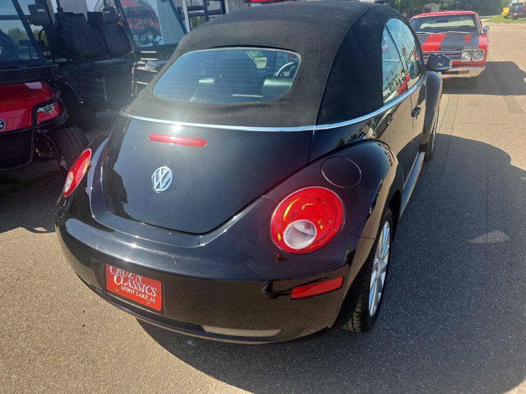 2008 Volkswagen New Beetle Convertible 16
