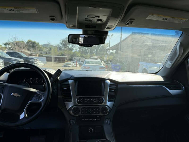 2017 Chevrolet Suburban LT