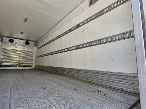 2014 Freightliner M2 106