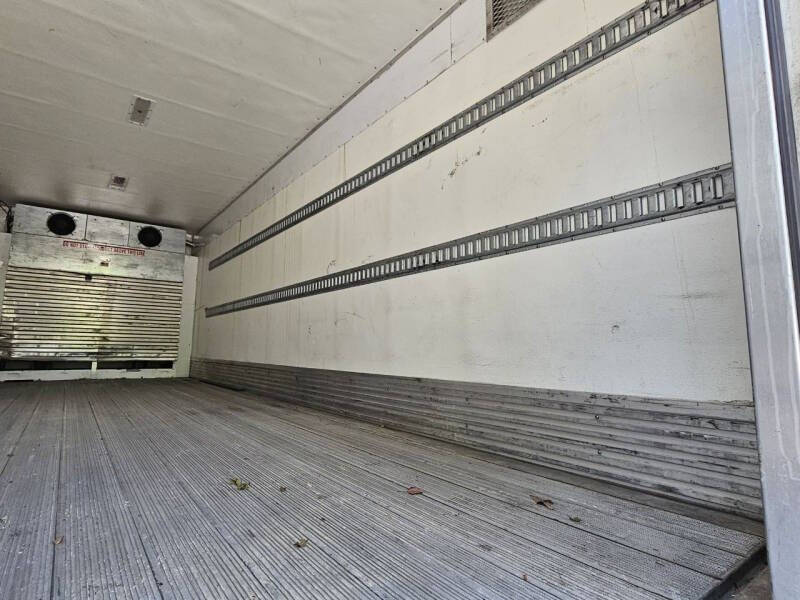 2014 Freightliner M2 106