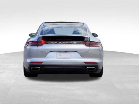 2017 Porsche Panamera