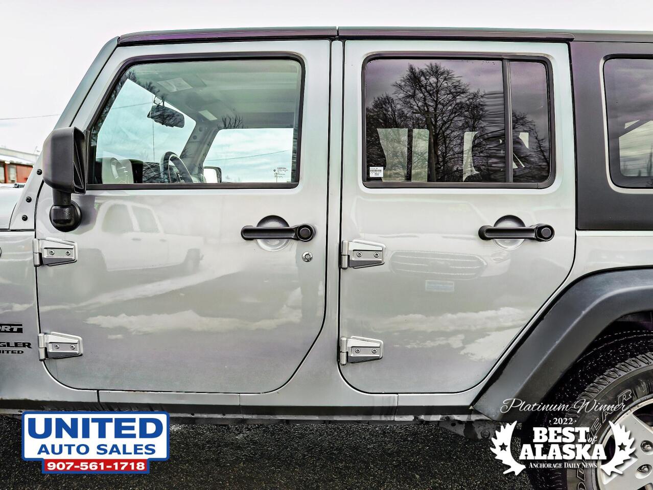 2014 Jeep Wrangler Unlimited Unlimited Sport SUV 4D 18