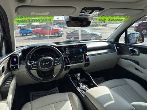 2023 Kia Sorento EX
