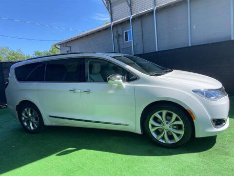 2017 Chrysler Pacifica Limited