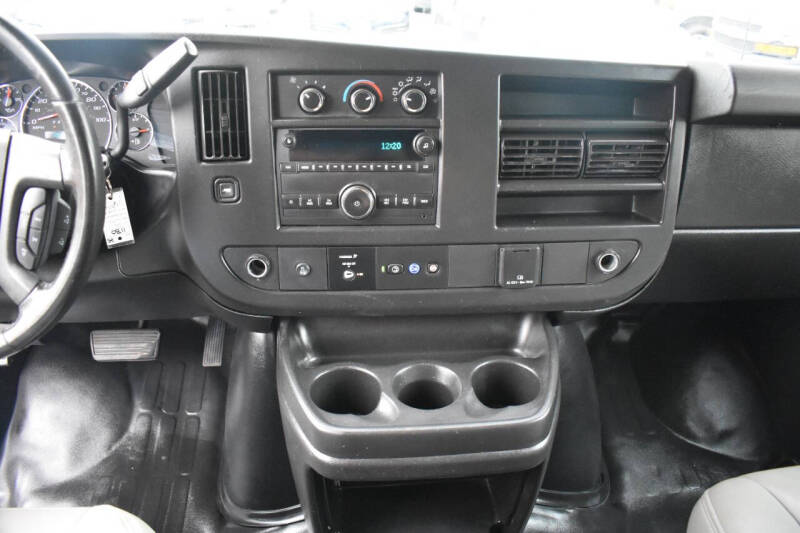 2021 GMC Savana 2500