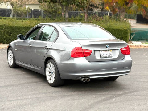 2011 BMW 3 Series 328i
