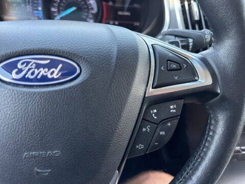 2020 Ford Edge Titanium