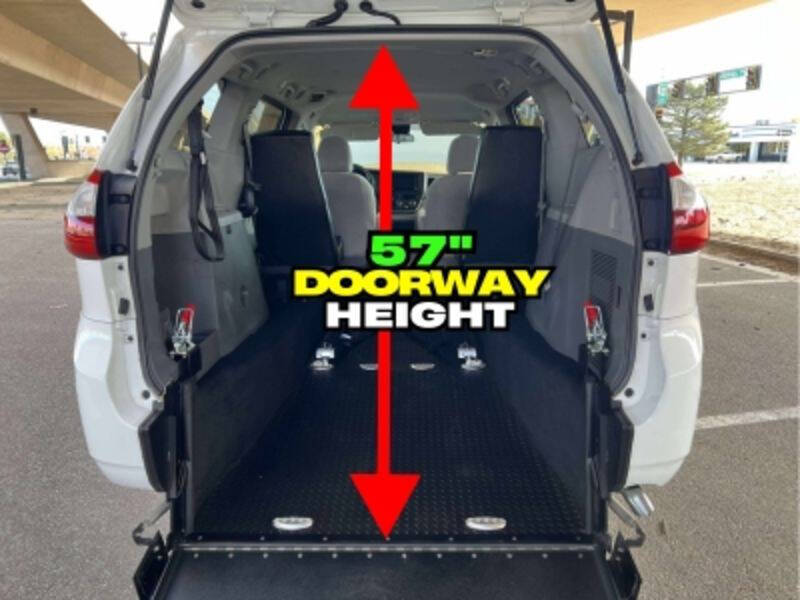 2019 Toyota Sienna L 7-Passenger