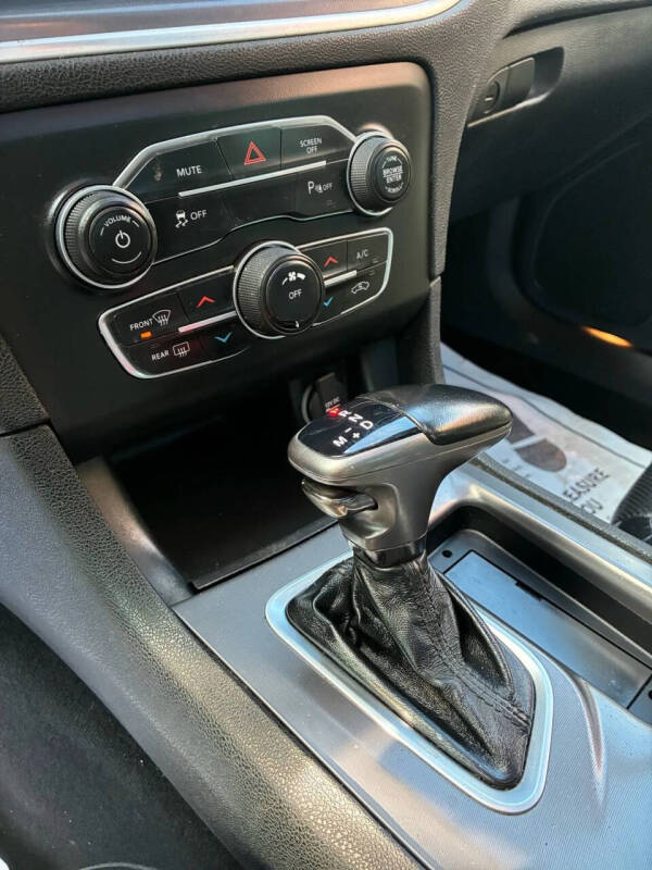 2020 Dodge Charger SXT