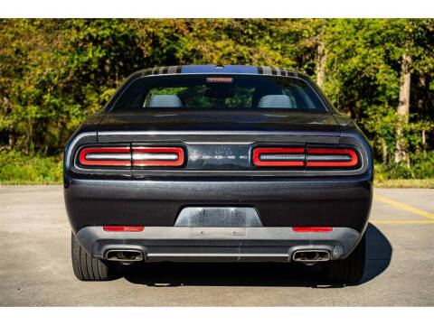 2016 Dodge Challenger SXT
