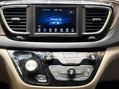 2019 Chrysler Pacifica Touring L