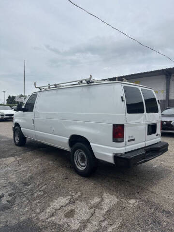 2009 Ford E-Series E-250