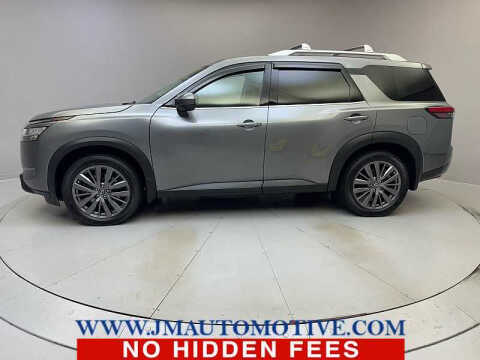 2022 Nissan Pathfinder SL