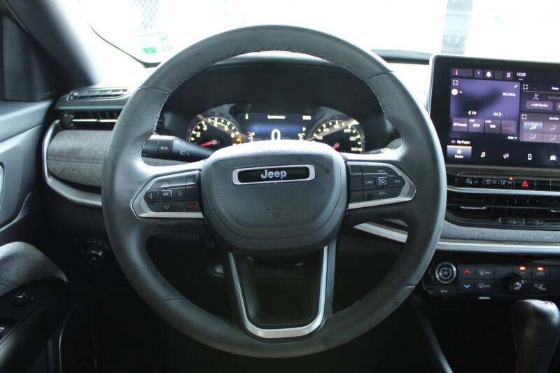 2023 Jeep Compass Latitude