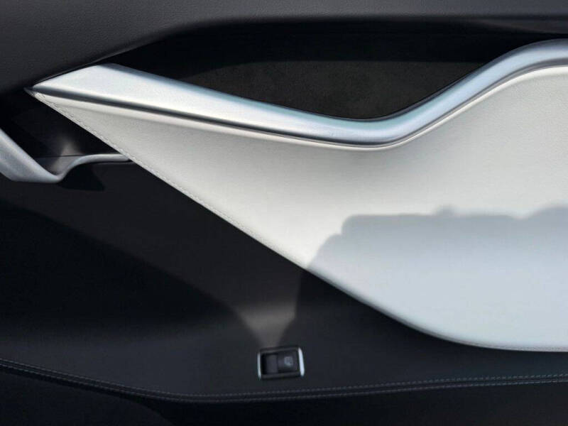 2017 Tesla Model S