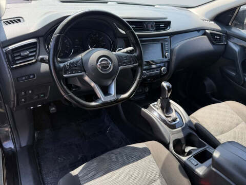 2022 Nissan Rogue Sport SV