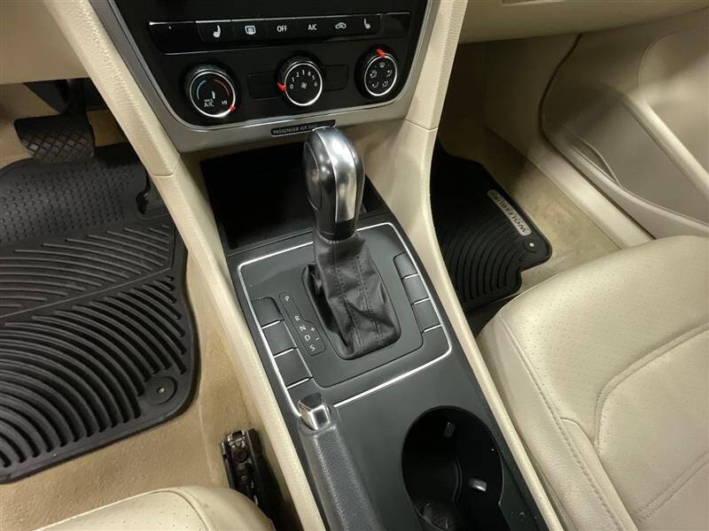 2013 Volkswagen Passat