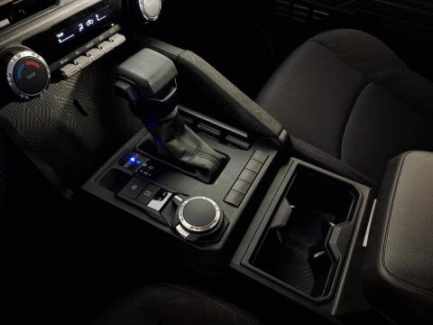 2024 Toyota Tacoma SR