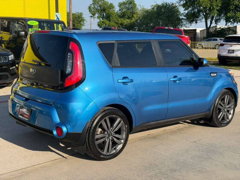 2015 Kia Soul +