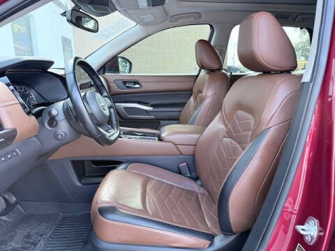 2022 Nissan Pathfinder Platinum