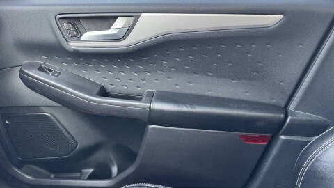 2020 Ford Escape Hybrid SE Sport