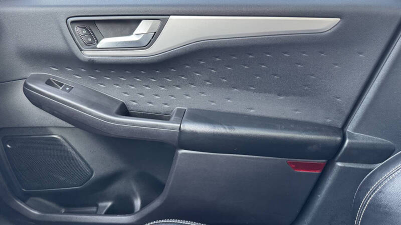 2020 Ford Escape Hybrid SE Sport