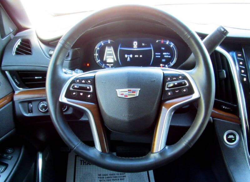 2018 Cadillac Escalade ESV Luxury