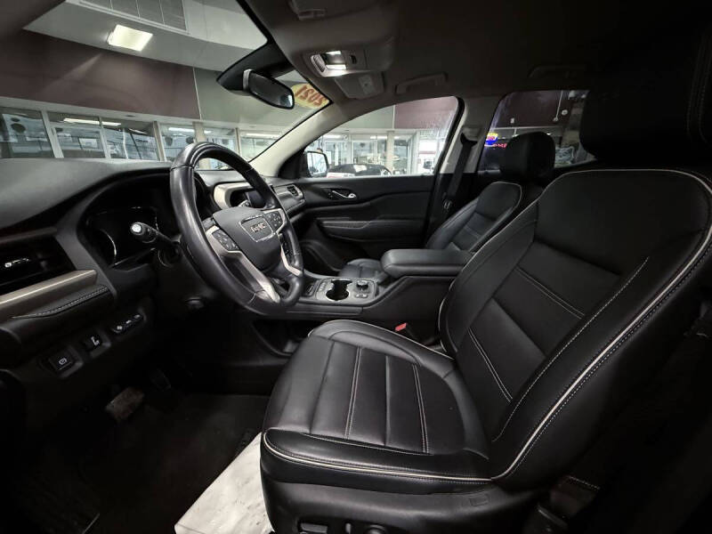 2021 GMC Acadia Denali