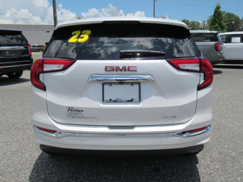 2023 GMC Terrain Denali
