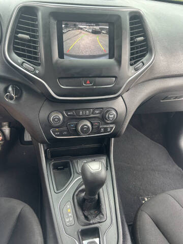 2019 Jeep Cherokee Latitude