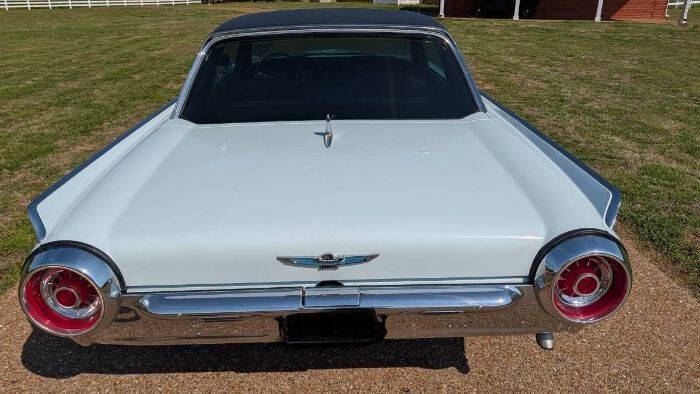 1963 Ford Thunderbird
