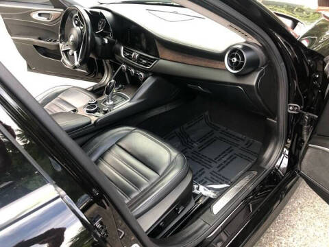 2017 Alfa Romeo Giulia Ti