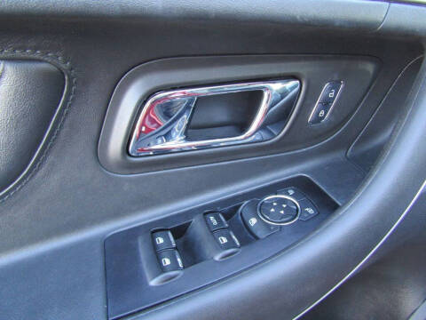 2018 Ford Taurus SEL