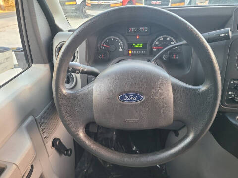 2016 Ford E-Series E-350 SD