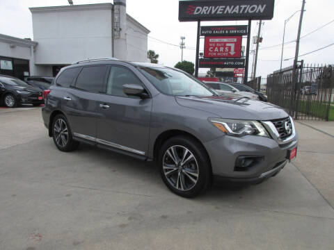 2017 Nissan Pathfinder Platinum