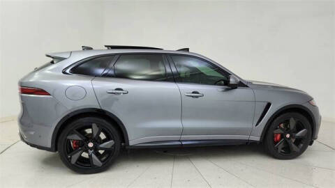 2022 Jaguar F-PACE SVR