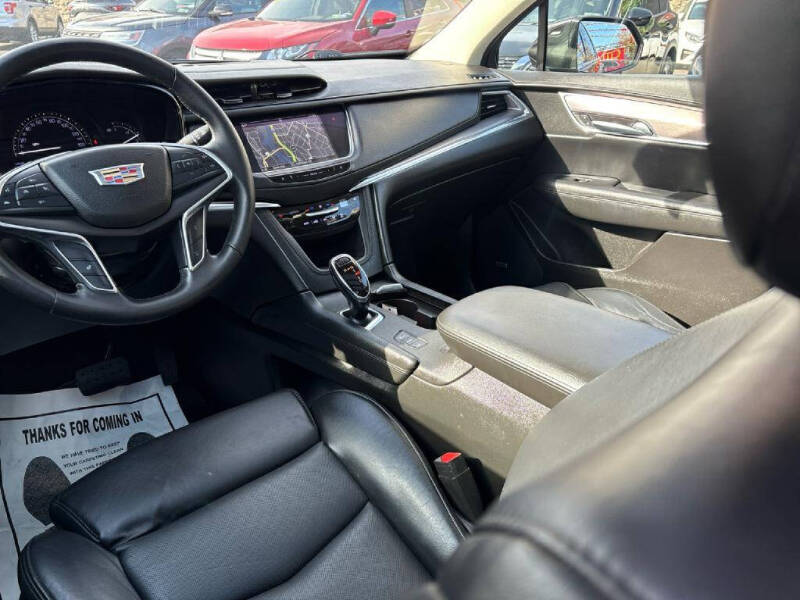 2017 Cadillac XT5 Luxury