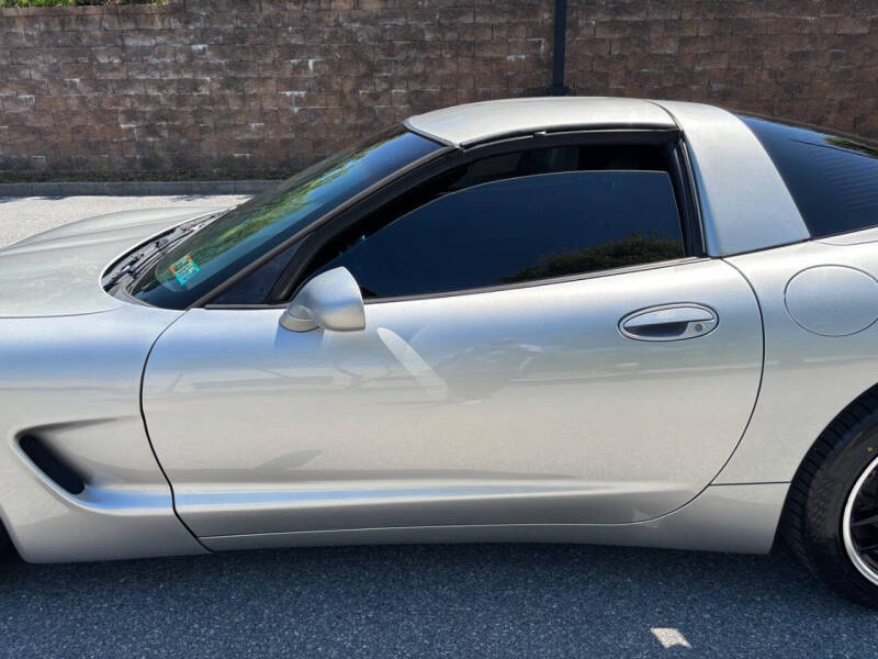 2004 Chevrolet Corvette