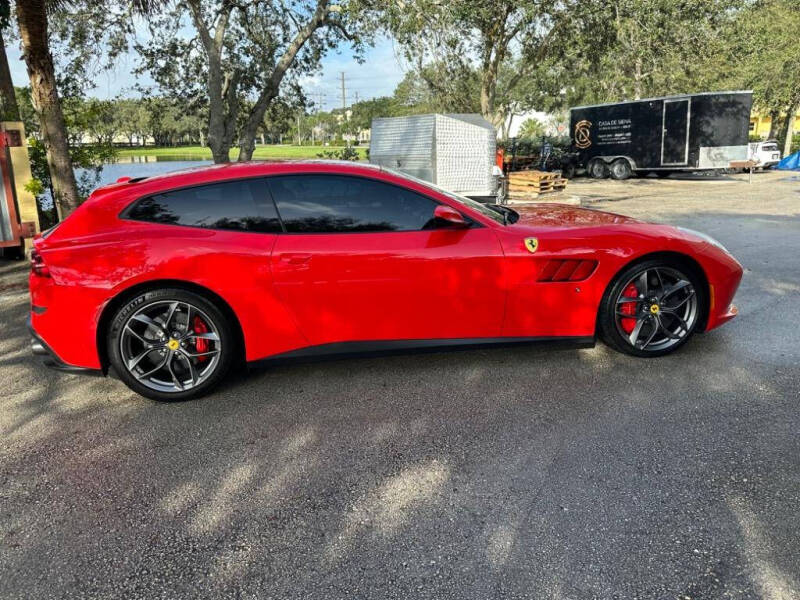 2019 Ferrari GTC4Lusso T