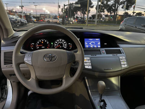 2008 Toyota Avalon XL