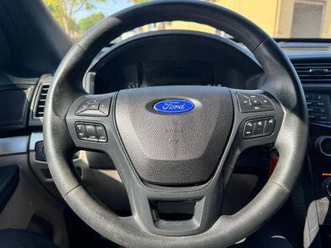 2018 Ford Explorer